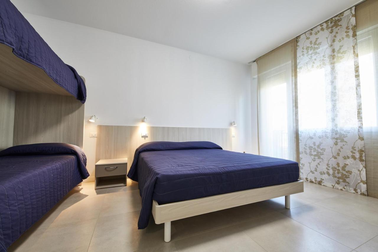 Lilium Maris Hotel Bibione Exterior foto